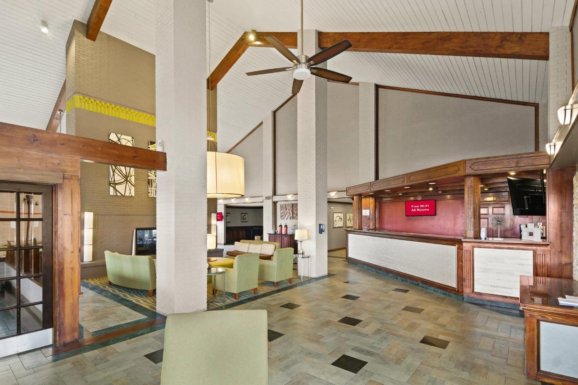 Red Roof Inn & Suites Irving - Dfw Airport South Exteriér fotografie