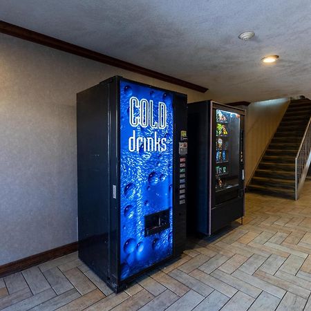 Irving Inn & Suites At Dfw Airport Exteriér fotografie