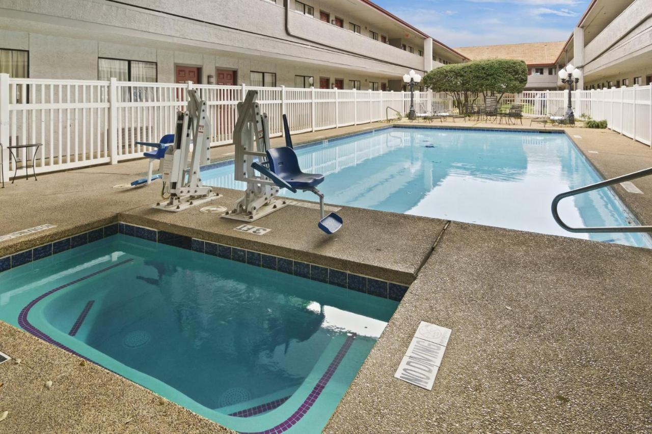 Irving Inn & Suites At Dfw Airport Exteriér fotografie
